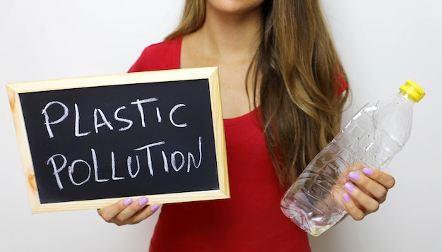 Czy plastik naprawdę można poddać recyklingowi?