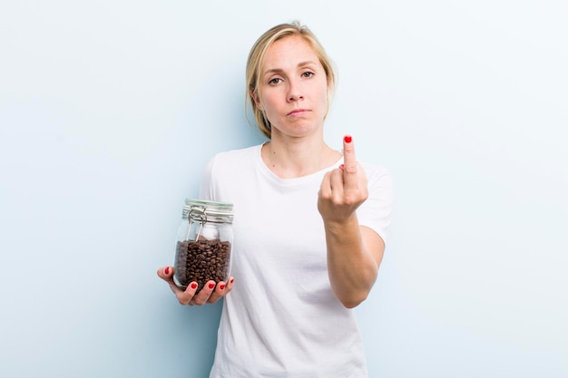 Gdzie wyrzucić kapsle po napojach?