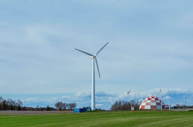Ile prądu wytwarza typowa elektrownia wiatrowa?
