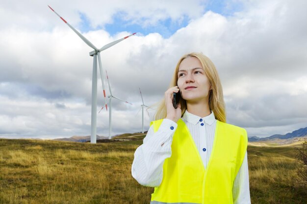 Jak nowoczesne wiatraki przekształcają wiatr w prąd elektryczny?