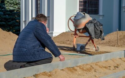 Jakie materiały sprawdzą się najlepiej na izolację pionową fundamentów?